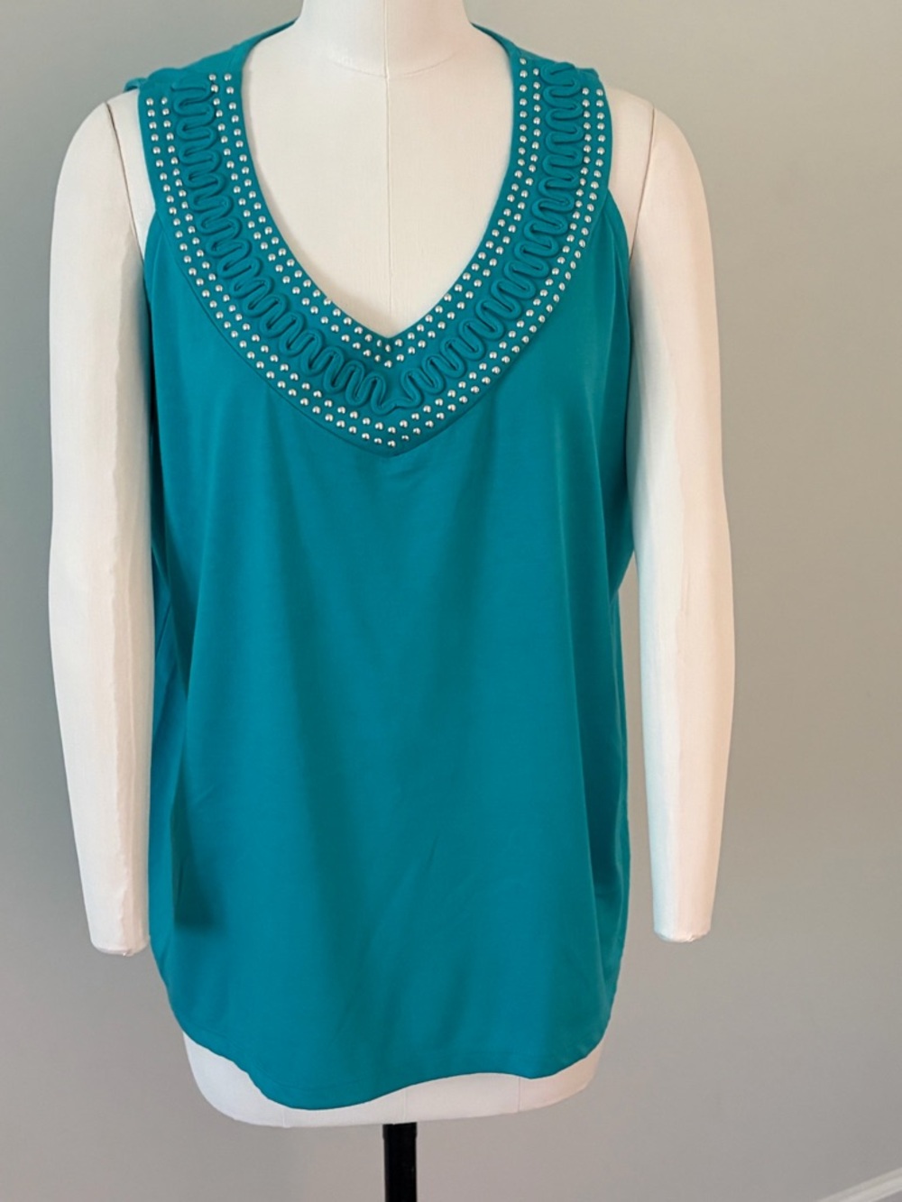 Carolyn Taylor Teal V-Neck Sleeveless Tank with Studded Trim